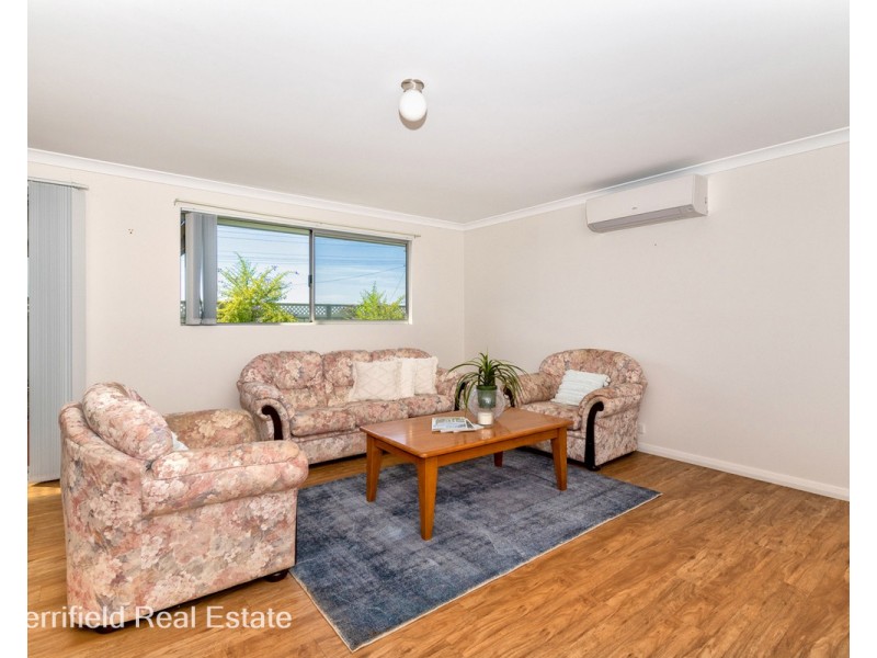 57A Minor Road, Orana WA 6330