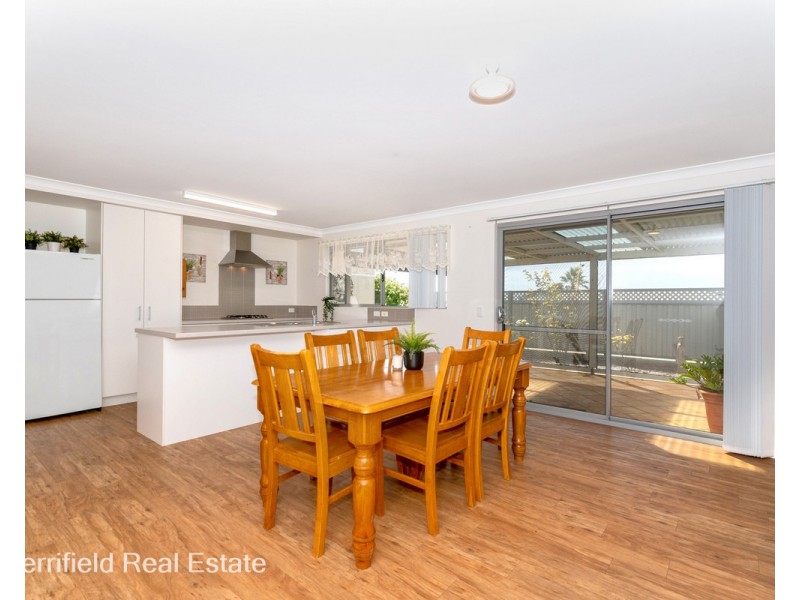 57A Minor Road, Orana WA 6330