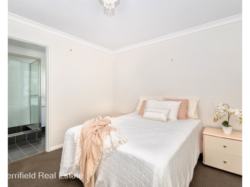 57A Minor Road, Orana WA 6330