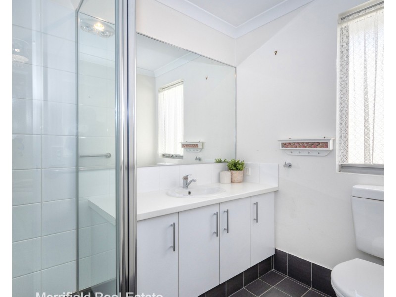 57A Minor Road, Orana WA 6330