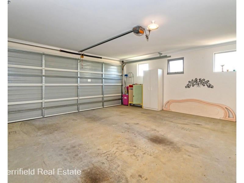 57A Minor Road, Orana WA 6330