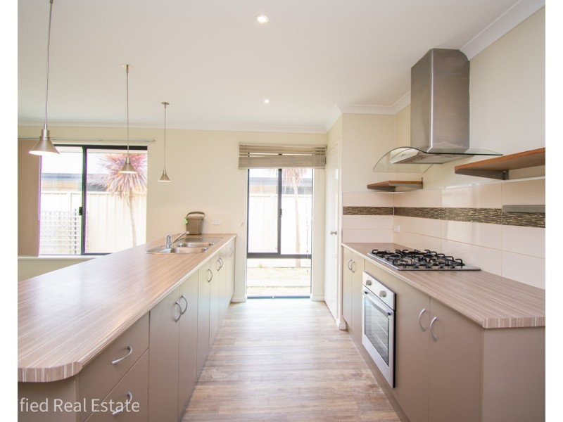 10 McNeal Loop, Mckail WA 6330