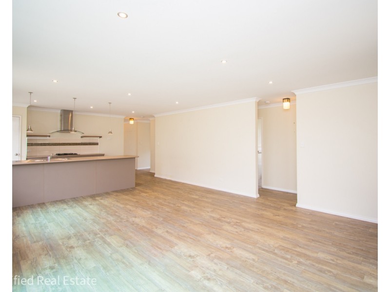 10 McNeal Loop, Mckail WA 6330