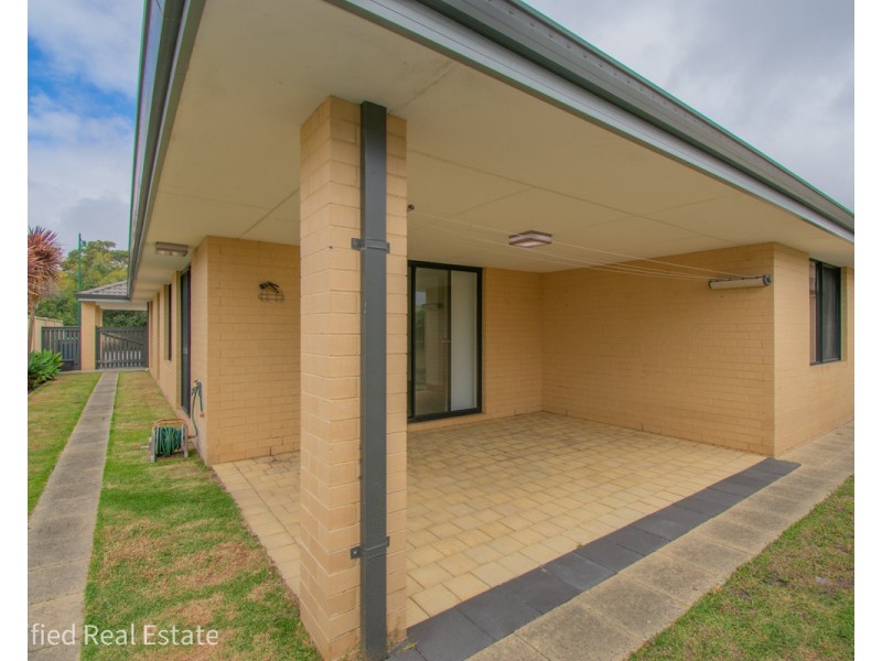 10 McNeal Loop, Mckail WA 6330