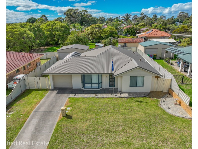 4 Silver Street, Mckail WA 6330