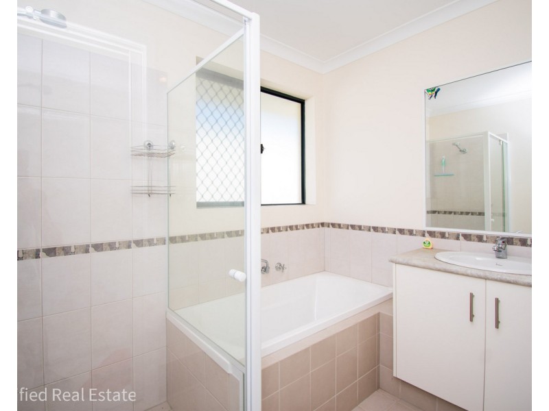 4 Silver Street, Mckail WA 6330