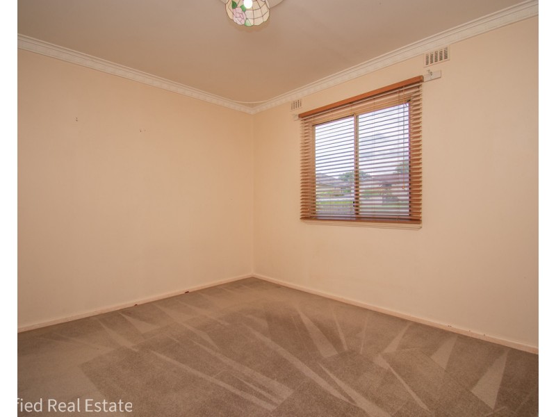 46 Minor Road, Orana WA 6330