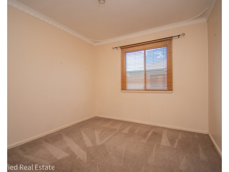 46 Minor Road, Orana WA 6330