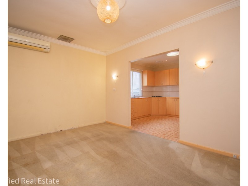 46 Minor Road, Orana WA 6330