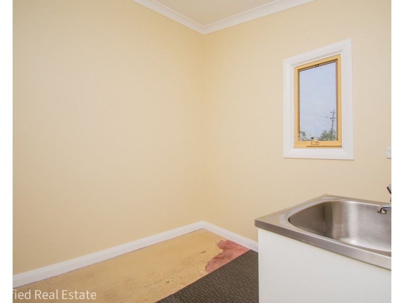 46 Minor Road, Orana WA 6330