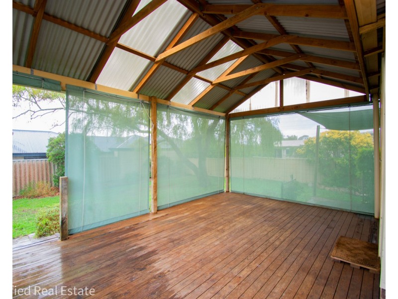 46 Minor Road, Orana WA 6330