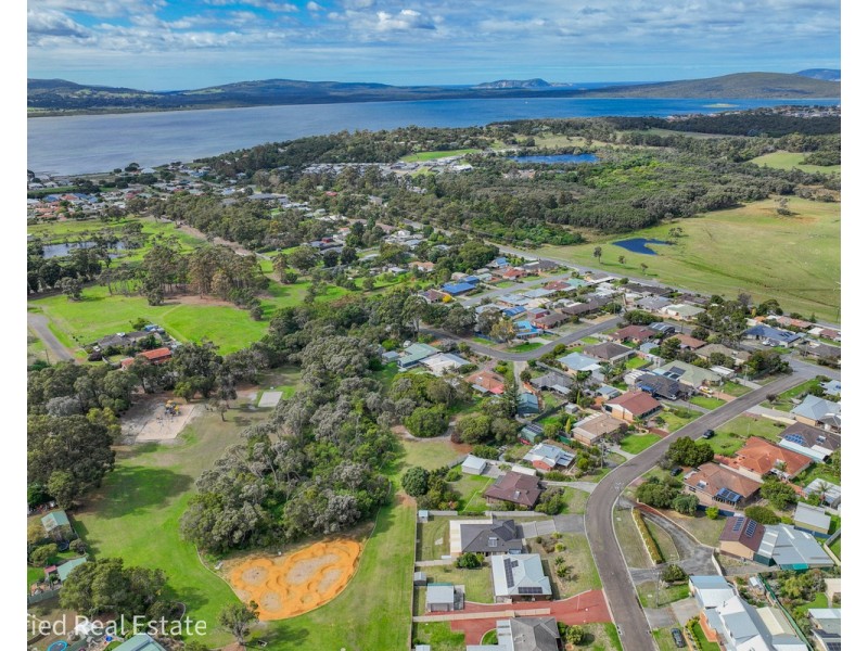 17 Rutherford Street, Lower King WA 6330