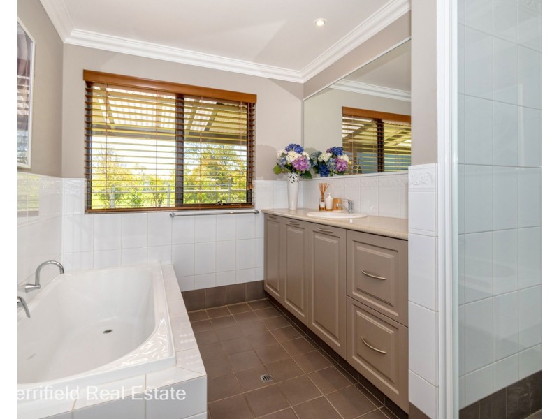 37 Warrenup Place, Warrenup WA 6330