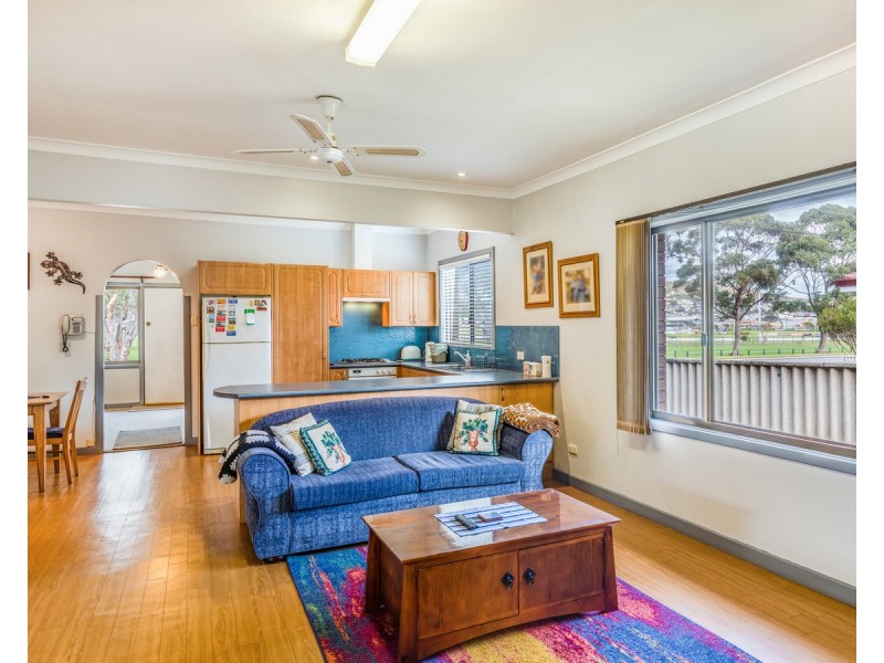 60 North Road, Spencer Park WA 6330