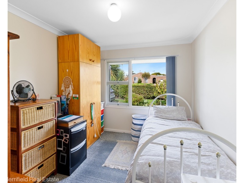 36B Katoomba Street, Orana WA 6330