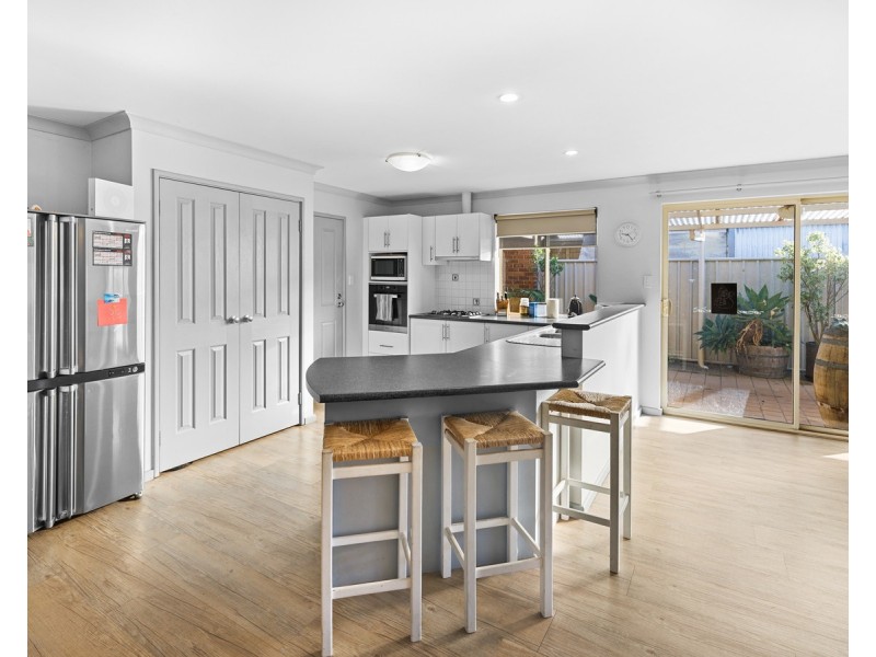 20 Lunar Rise, Mckail WA 6330