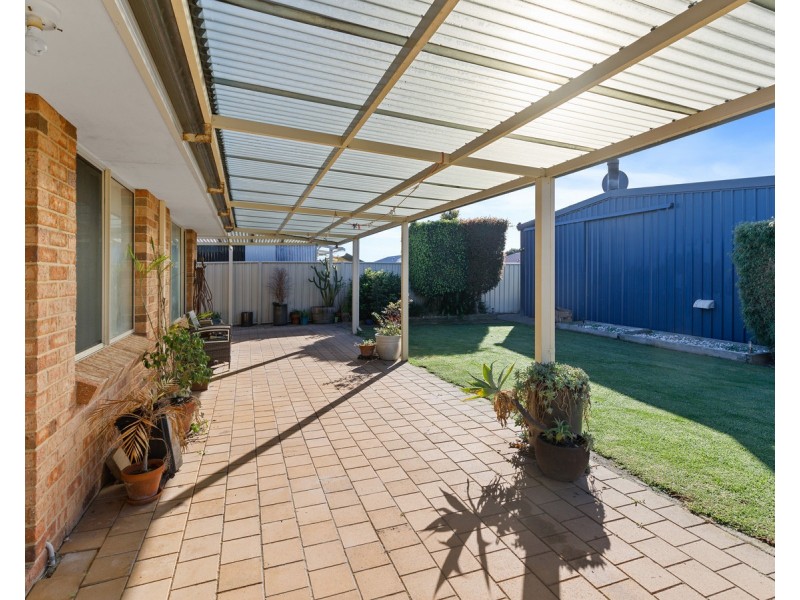 20 Lunar Rise, Mckail WA 6330