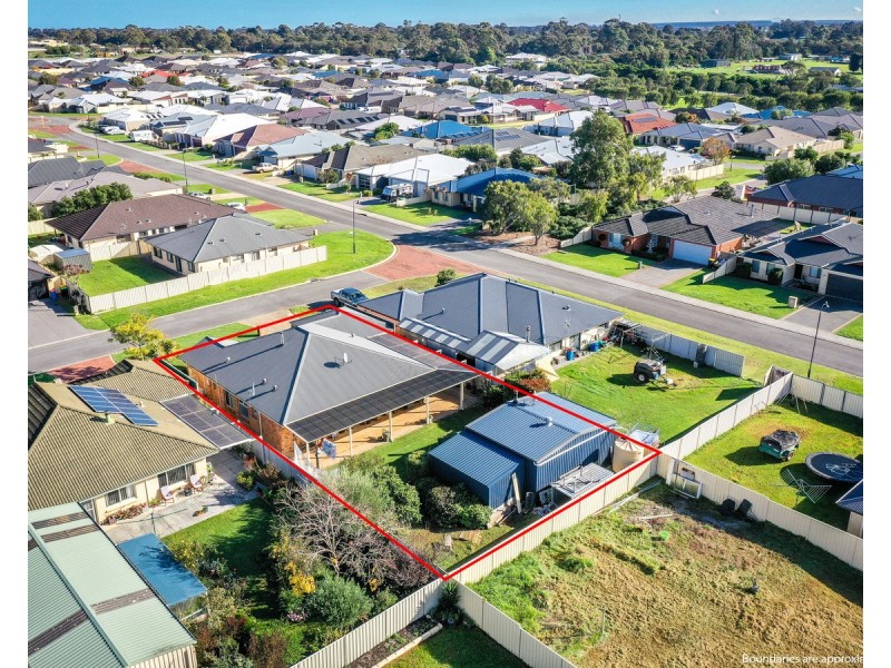 20 Lunar Rise, Mckail WA 6330