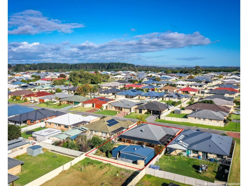 20 Lunar Rise, Mckail WA 6330