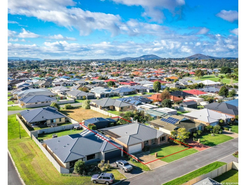 20 Lunar Rise, Mckail WA 6330