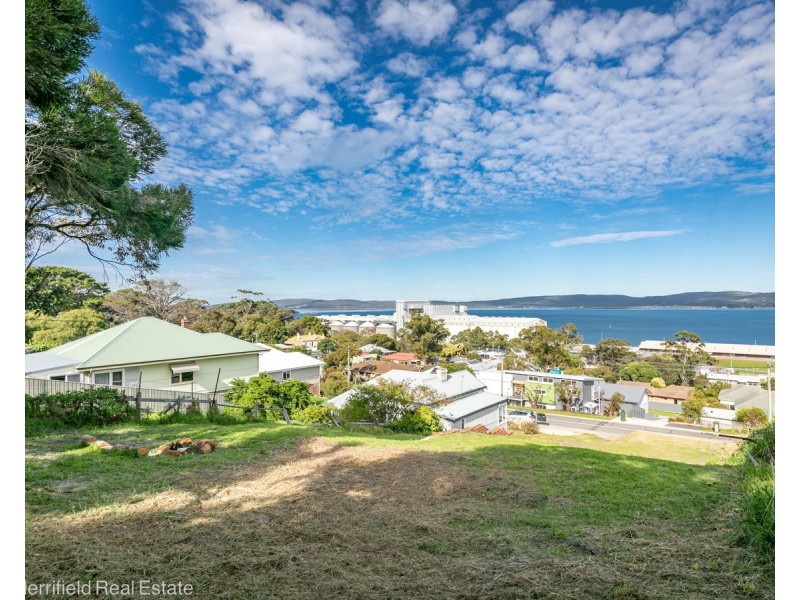 100 Burgoyne Road, Port Albany WA 6330