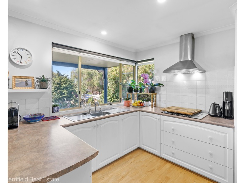 10 Bryant Court, Lower King WA 6330