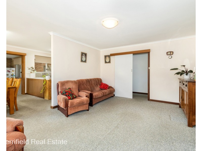 6 Merlin Road, Collingwood Heights WA 6330