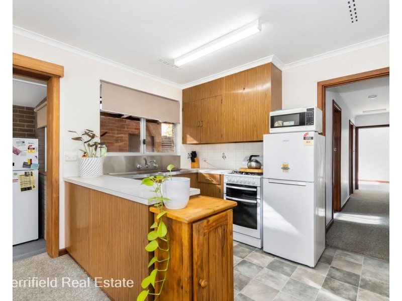 6 Merlin Road, Collingwood Heights WA 6330