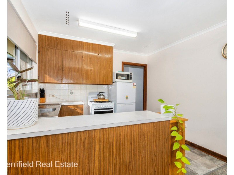 6 Merlin Road, Collingwood Heights WA 6330