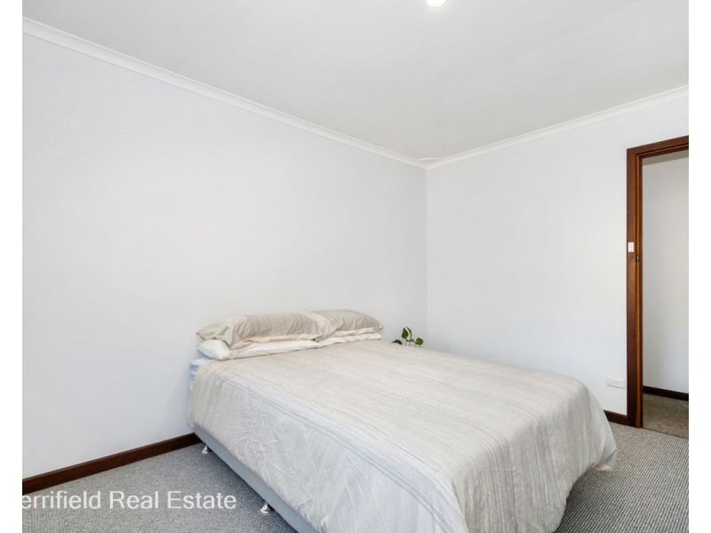 6 Merlin Road, Collingwood Heights WA 6330