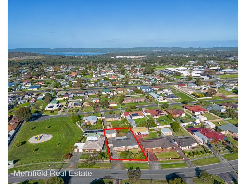 11 McKail Street, Orana WA 6330