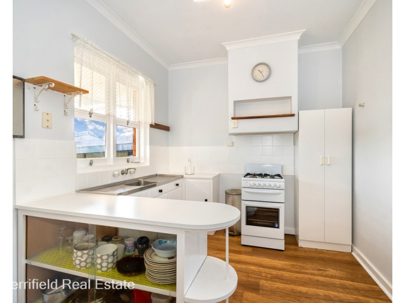 58 Minor Road, Orana WA 6330