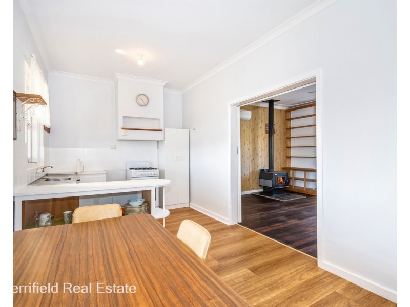 58 Minor Road, Orana WA 6330