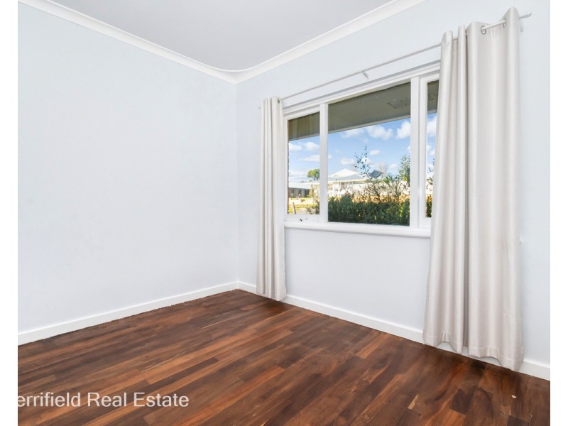 58 Minor Road, Orana WA 6330