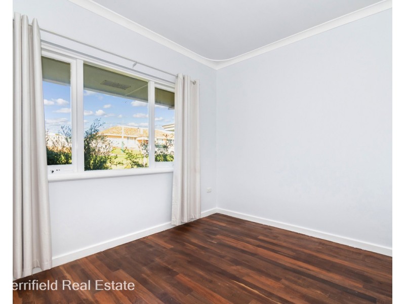 58 Minor Road, Orana WA 6330