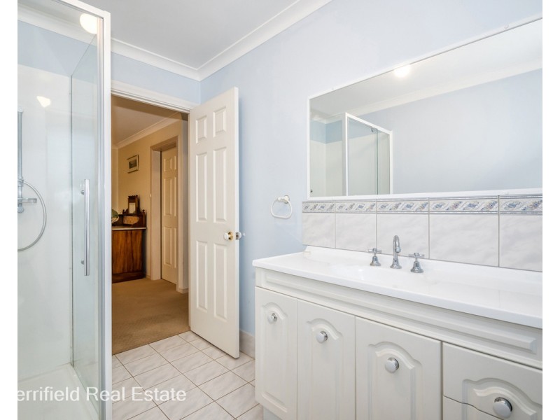 28 Trimmer Road, Spencer Park WA 6330