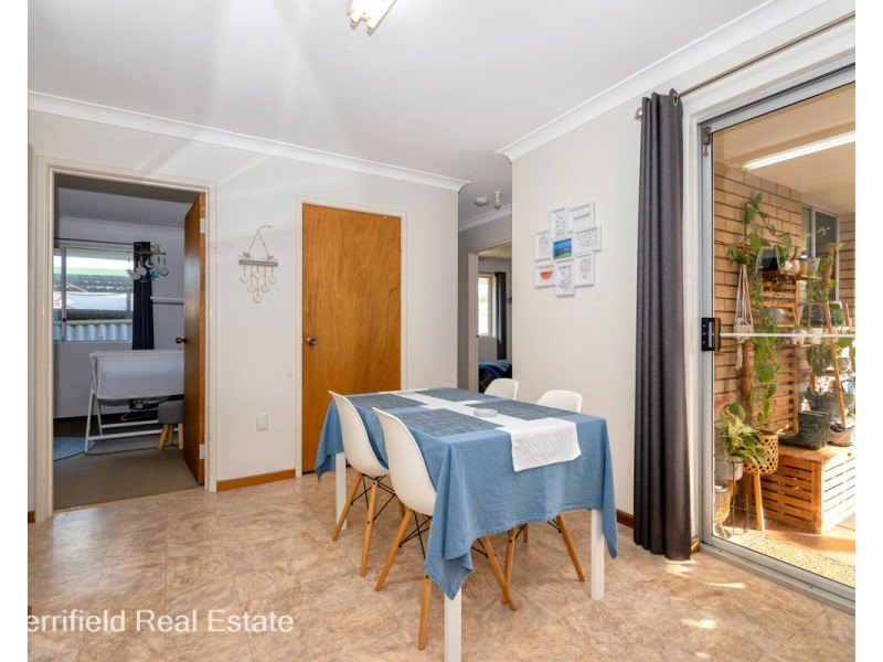 5 Sierra Crescent, Orana WA 6330