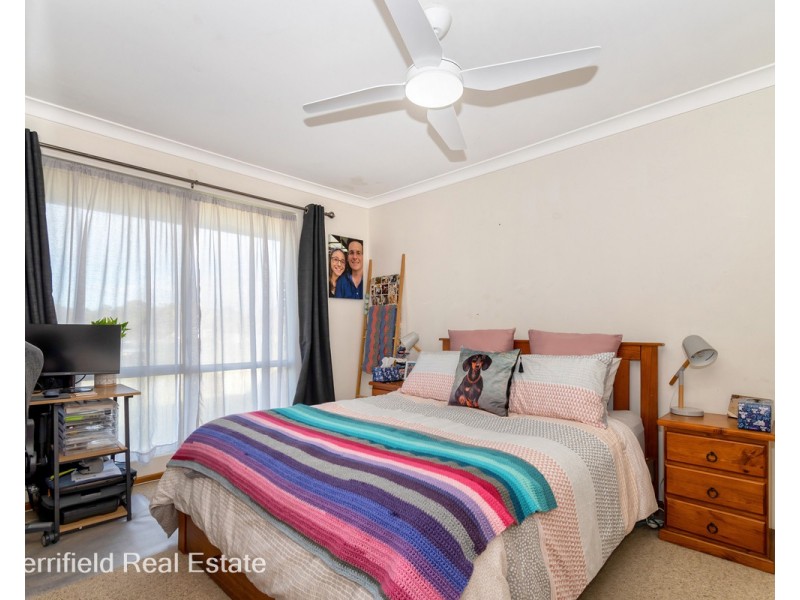 5 Sierra Crescent, Orana WA 6330