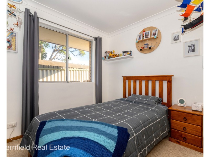 5 Sierra Crescent, Orana WA 6330