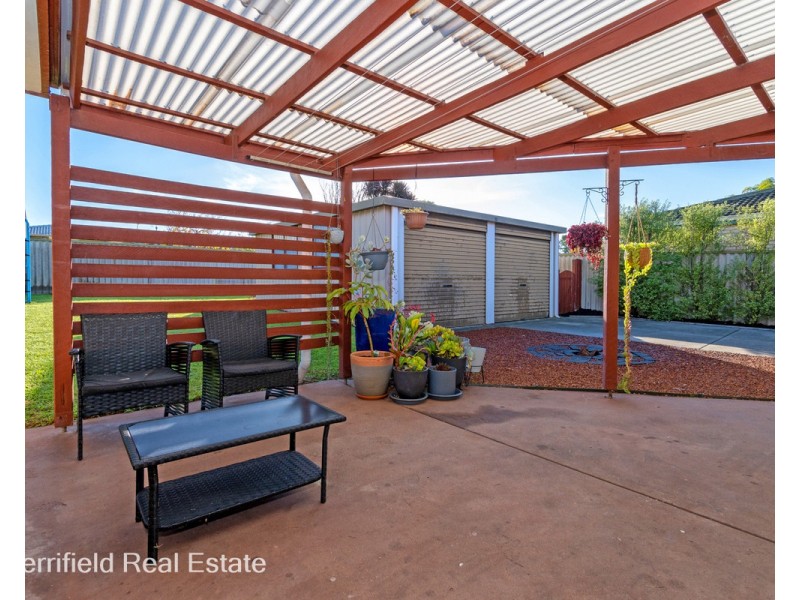 5 Sierra Crescent, Orana WA 6330