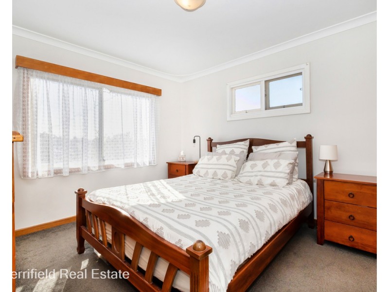 4 Stanley Street, Mount Melville WA 6330