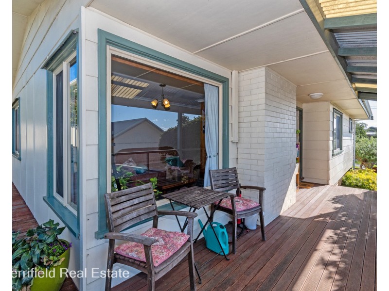 4 Stanley Street, Mount Melville WA 6330