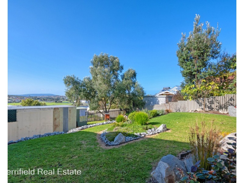 4 Stanley Street, Mount Melville WA 6330