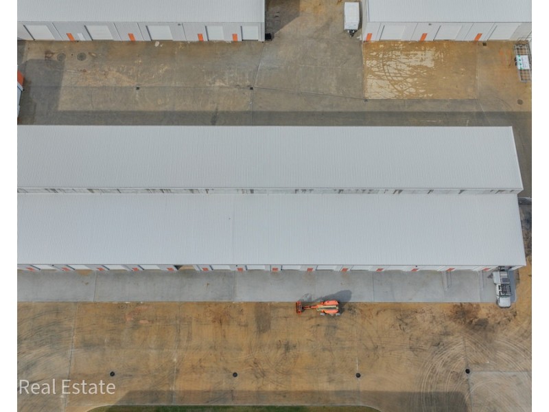 32/370A Albany Highway, Orana WA 6330