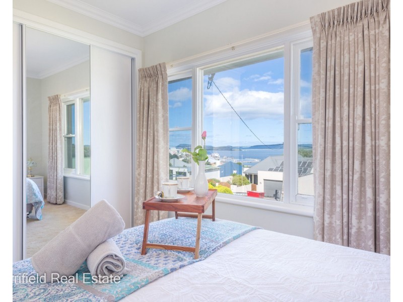 18 Cliff Street, Albany WA 6330