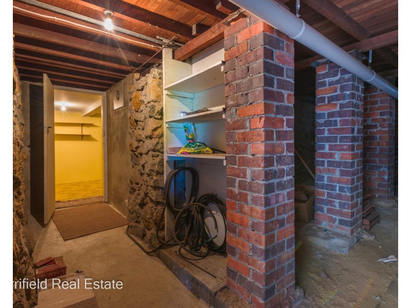 18 Cliff Street, Albany WA 6330