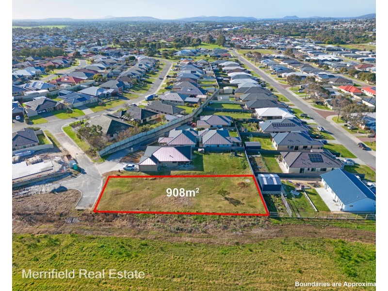 7 Aquarius Road, Mckail WA 6330