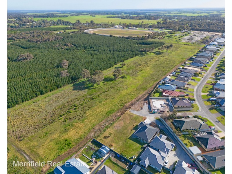 7 Aquarius Road, Mckail WA 6330