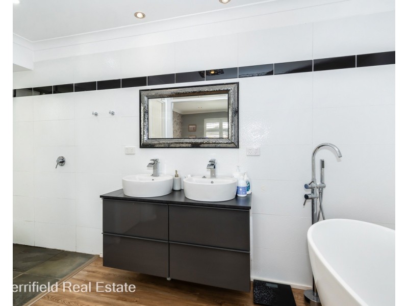 22 Target Road, Yakamia WA 6330