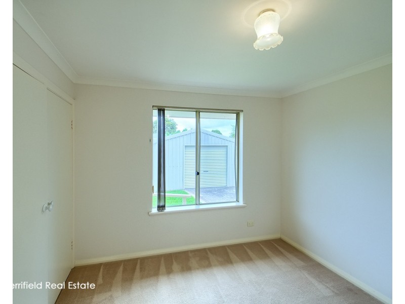 13 Park Road, Spencer Park WA 6330